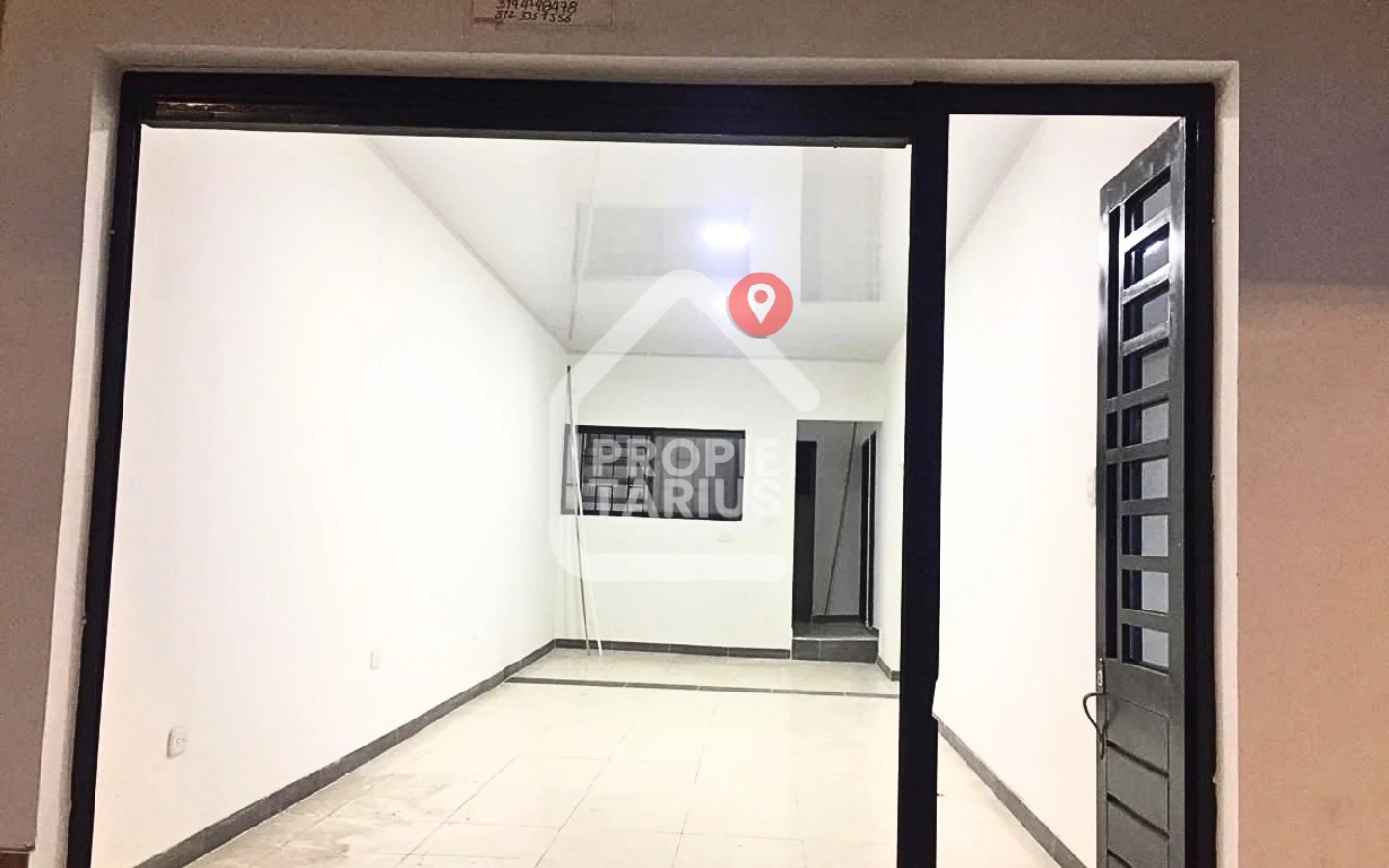 2 LOCALES COMERCIALES EN FLORENCIA